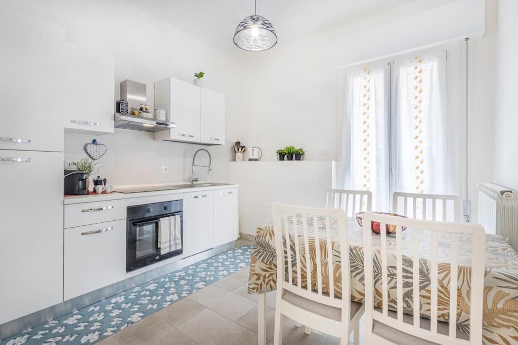 Minimalist Oasis - City Life & Hesperia Hospital Μόντενα Εξωτερικό φωτογραφία